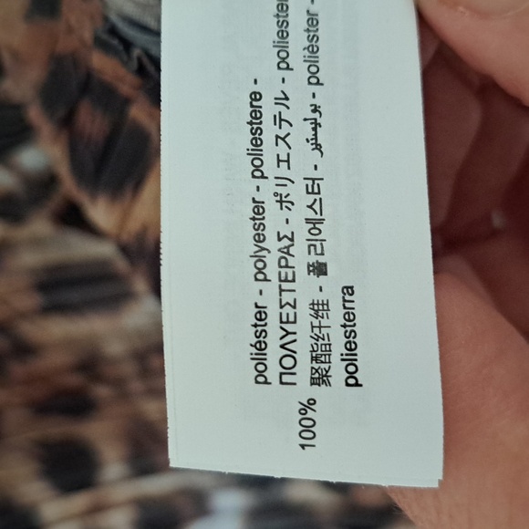 Zara To - Picture 2 of 2